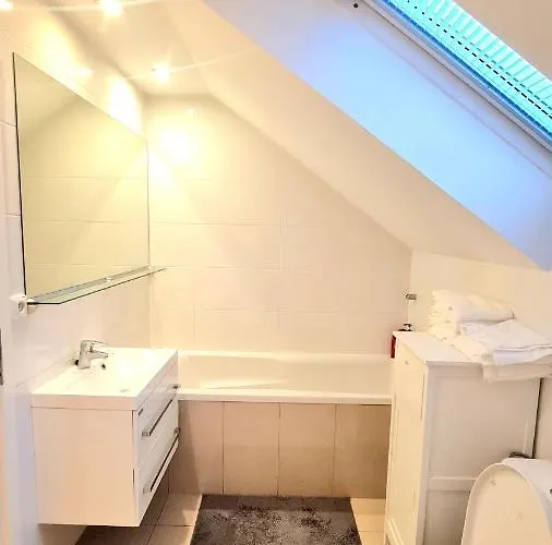 Prázdninový dům Modern & Cozy House With 3 Bed And Garden Bratislava